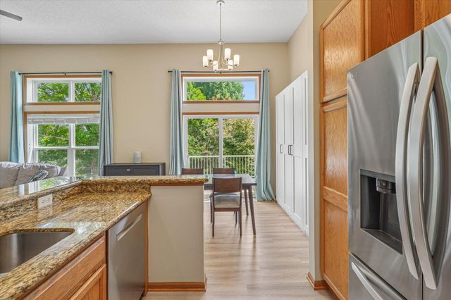 2259 Saint Johns Place, Woodbury, MN 55129