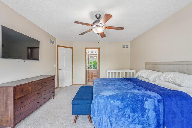 2259 Saint Johns Place, Woodbury, MN 55129