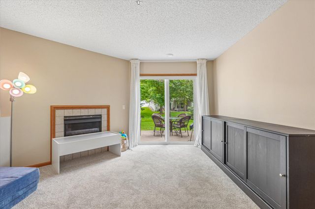 2259 Saint Johns Place, Woodbury, MN 55129