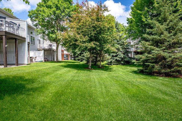 2259 Saint Johns Place, Woodbury, MN 55129