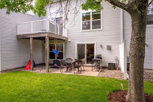 2259 Saint Johns Place, Woodbury, MN 55129