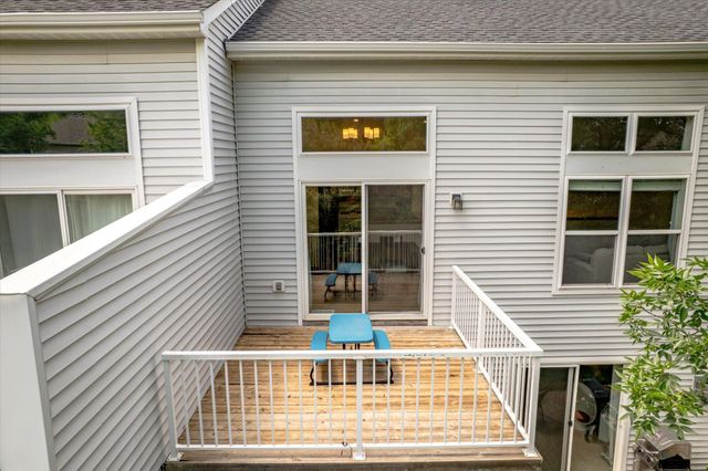 2259 Saint Johns Place, Woodbury, MN 55129