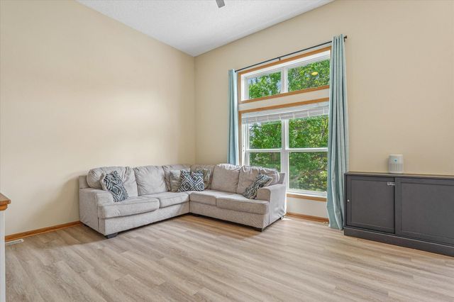 2259 Saint Johns Place, Woodbury, MN 55129