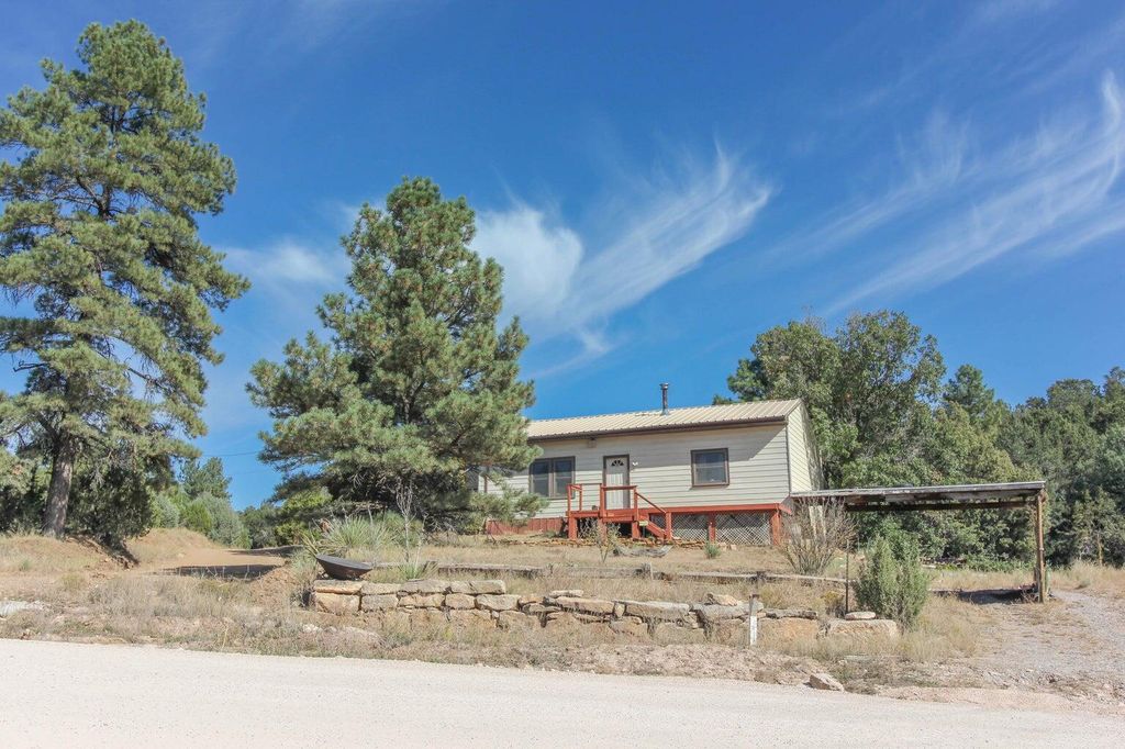 12 Ballenger Ranch Road, Edgewood, NM 87015