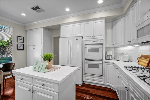 53 Oakhurst, Irvine, CA 92620