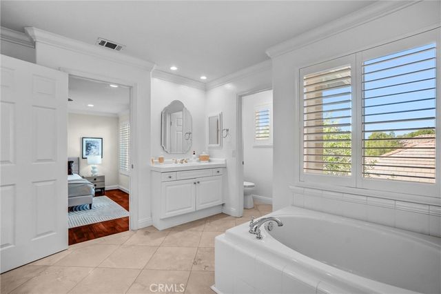 53 Oakhurst, Irvine, CA 92620