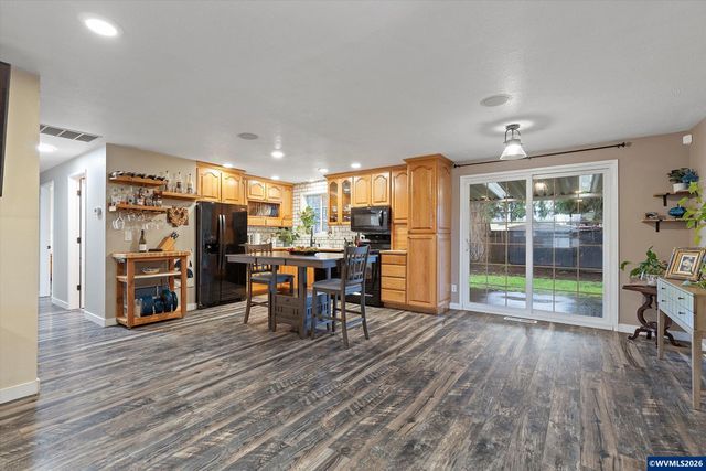 4637 SUNFLOWER Wy NE, Salem, OR 97305