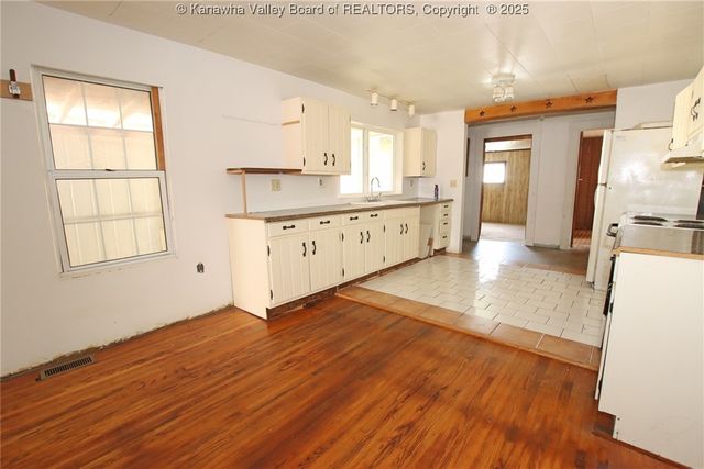 217 McConnell Road, Stollings, WV 25646