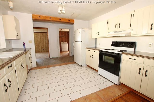 217 McConnell Road, Stollings, WV 25646