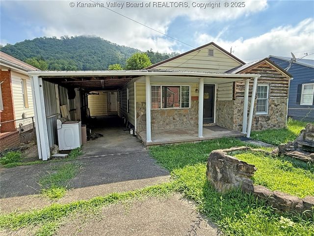 217 McConnell Road, Stollings, WV 25646