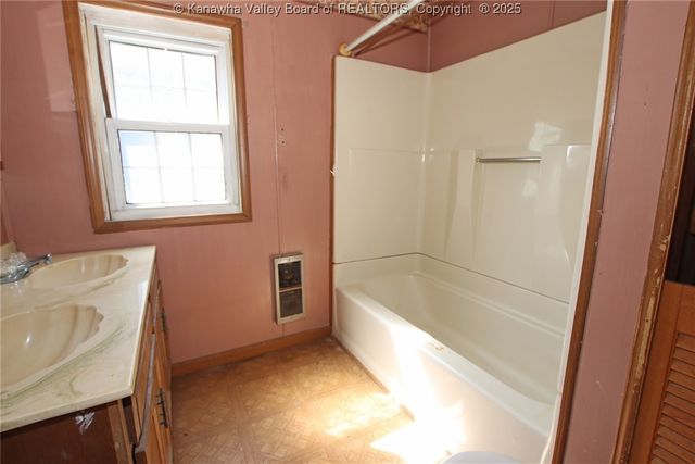 217 McConnell Road, Stollings, WV 25646