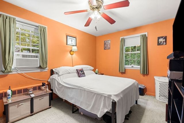 187 Havilah St, Lowell, MA 01852