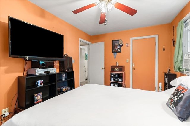 187 Havilah St, Lowell, MA 01852
