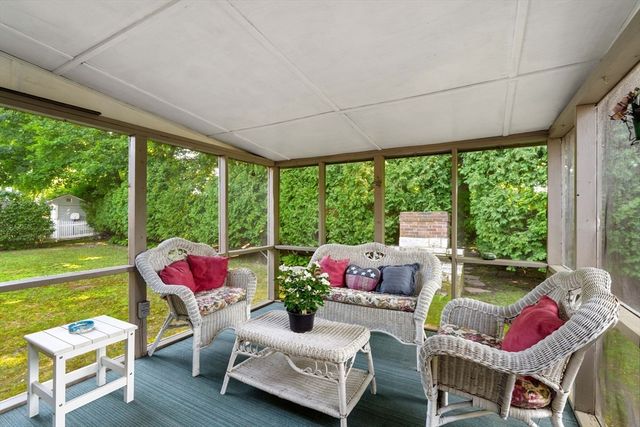 187 Havilah St, Lowell, MA 01852