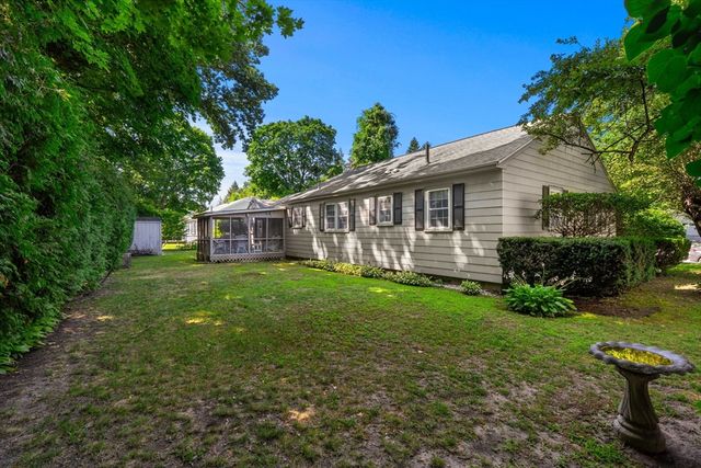 187 Havilah St, Lowell, MA 01852