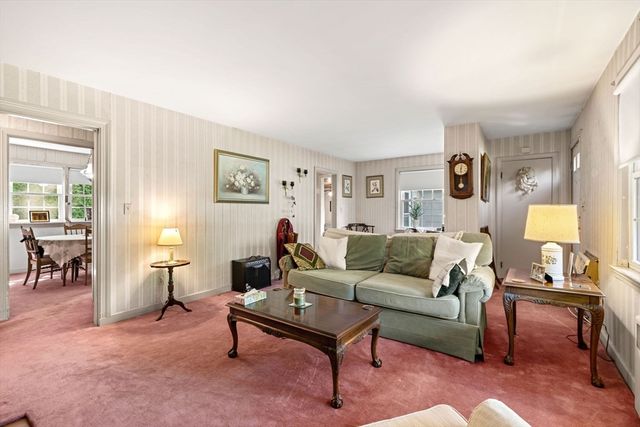 187 Havilah St, Lowell, MA 01852