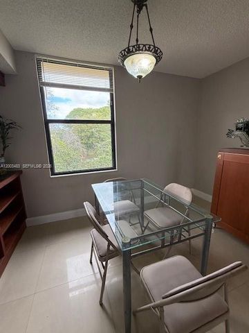 8429 Forest Hills Dr 301, Coral Springs, FL 33065