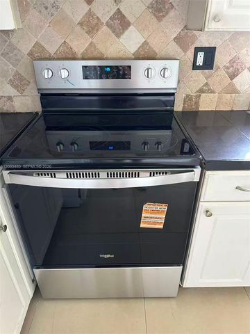 8429 Forest Hills Dr 301, Coral Springs, FL 33065