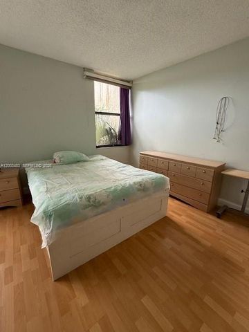 8429 Forest Hills Dr 301, Coral Springs, FL 33065