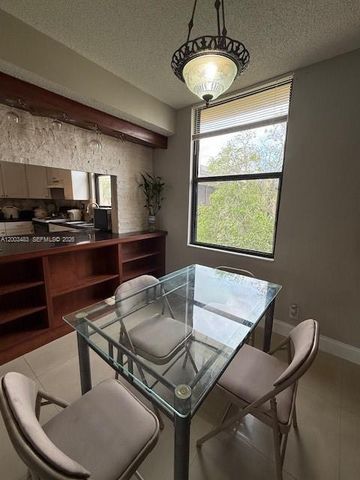 8429 Forest Hills Dr 301, Coral Springs, FL 33065