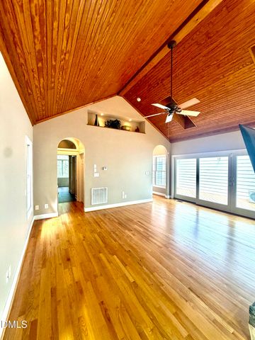 2905 Hunters Bluff Drive, Raleigh, NC 27606