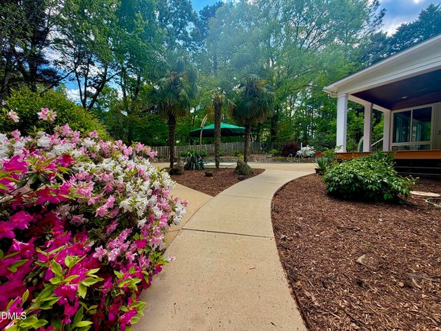 2905 Hunters Bluff Drive, Raleigh, NC 27606