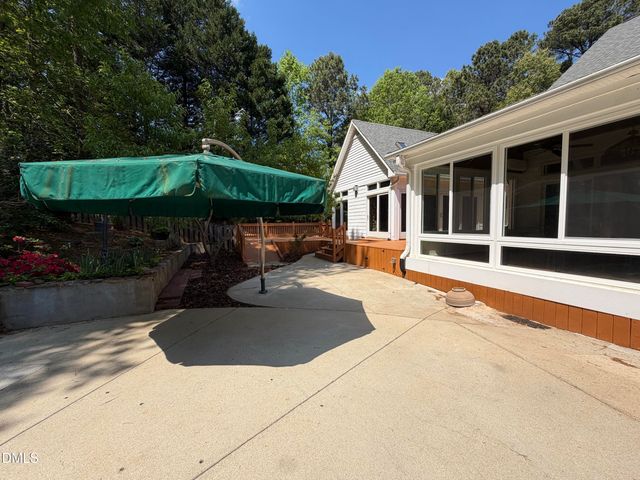2905 Hunters Bluff Drive, Raleigh, NC 27606