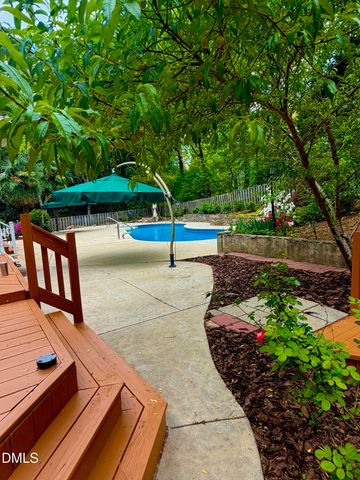 2905 Hunters Bluff Drive, Raleigh, NC 27606