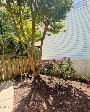 2905 Hunters Bluff Drive, Raleigh, NC 27606