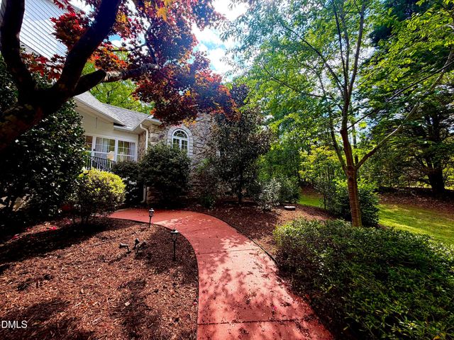 2905 Hunters Bluff Drive, Raleigh, NC 27606
