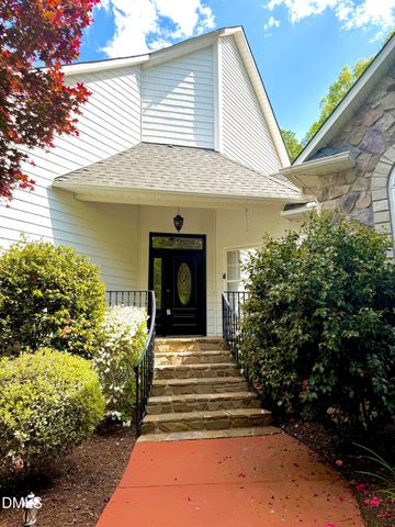 2905 Hunters Bluff Drive, Raleigh, NC 27606