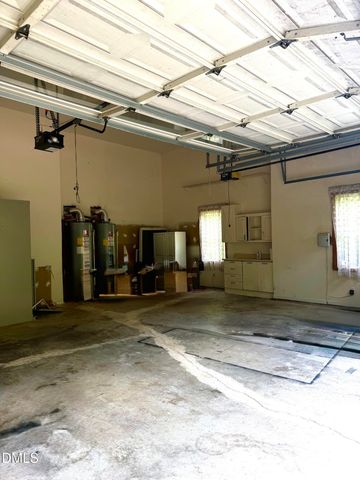 2905 Hunters Bluff Drive, Raleigh, NC 27606