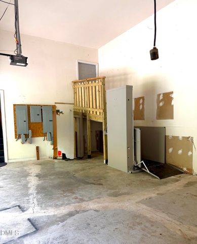 2905 Hunters Bluff Drive, Raleigh, NC 27606