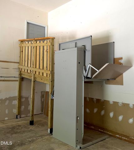 2905 Hunters Bluff Drive, Raleigh, NC 27606