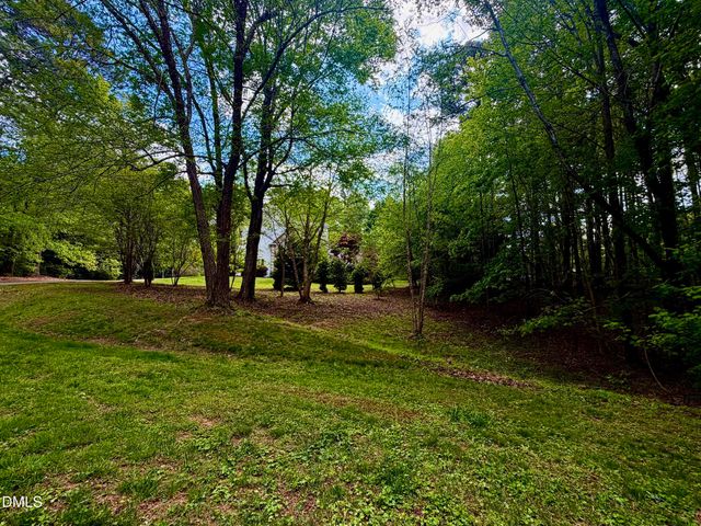 2905 Hunters Bluff Drive, Raleigh, NC 27606