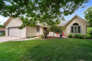 W170N10308 Larkspur LANE, Germantown, WI 53022