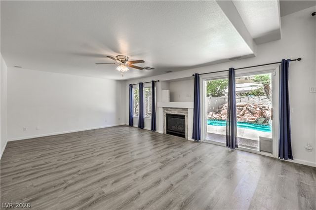 8700 Autumn Valley Avenue, Las Vegas, NV 89129
