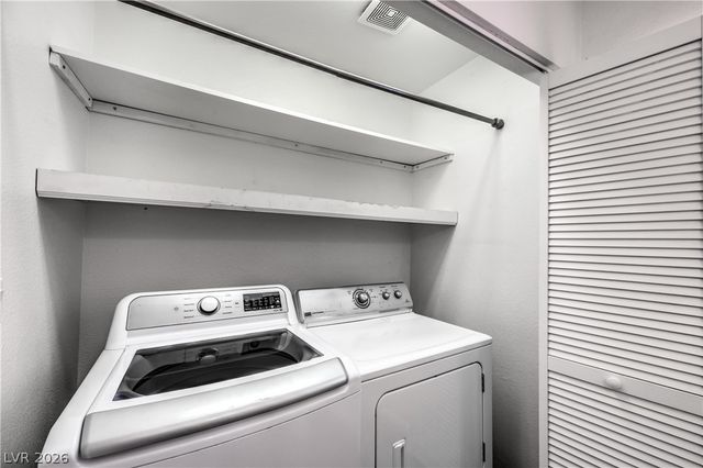 8700 Autumn Valley Avenue, Las Vegas, NV 89129
