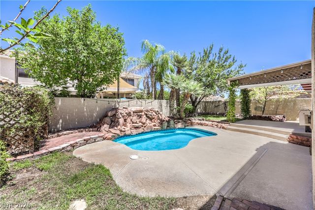 8700 Autumn Valley Avenue, Las Vegas, NV 89129