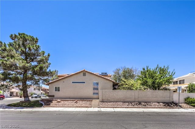 8700 Autumn Valley Avenue, Las Vegas, NV 89129