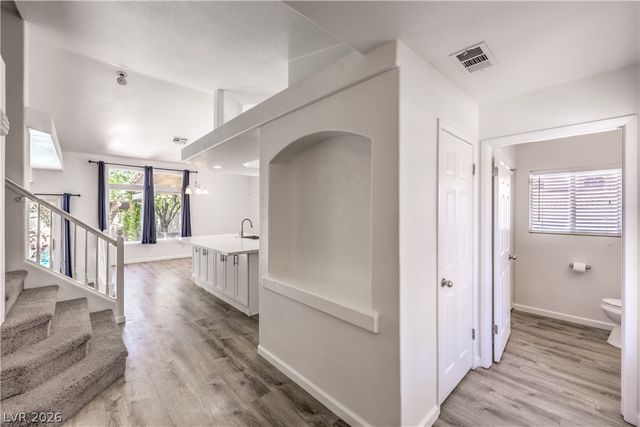 8700 Autumn Valley Avenue, Las Vegas, NV 89129
