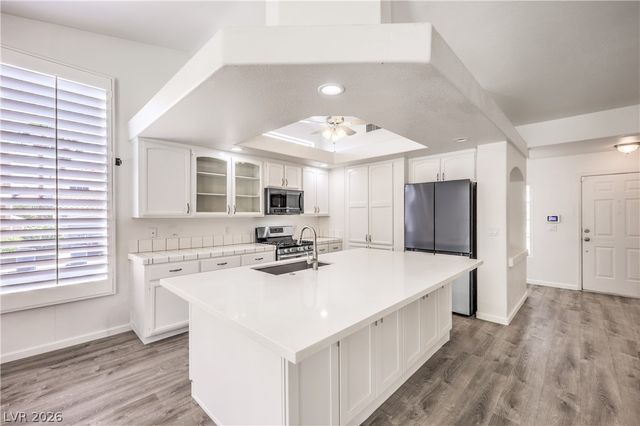8700 Autumn Valley Avenue, Las Vegas, NV 89129