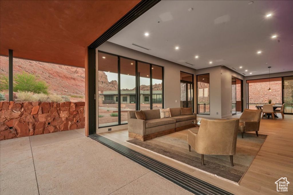 Image 27 of property listing at 784 N SANCTUARY PL, Ivins, UT 84738