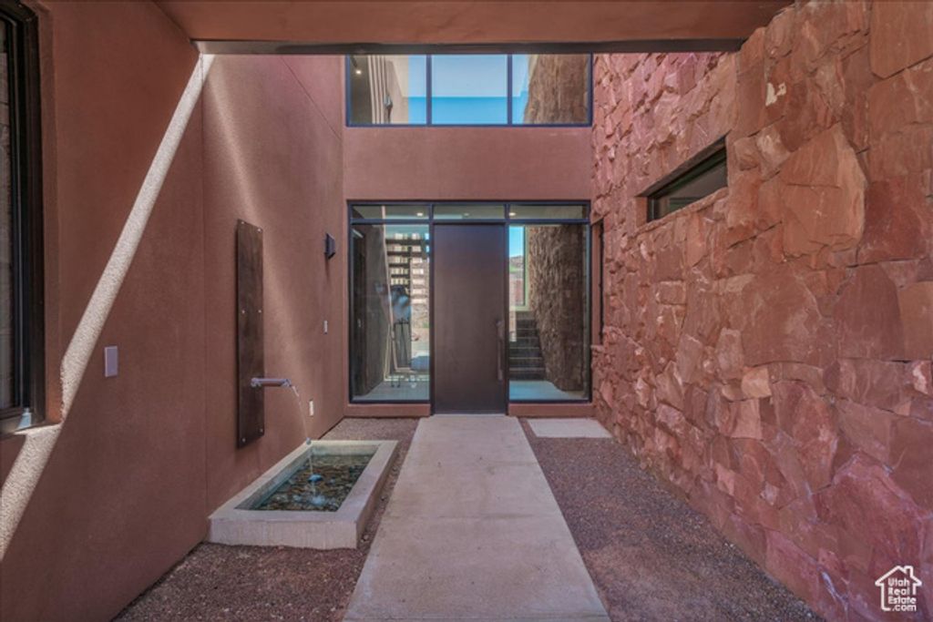 Image 4 of property listing at 784 N SANCTUARY PL, Ivins, UT 84738