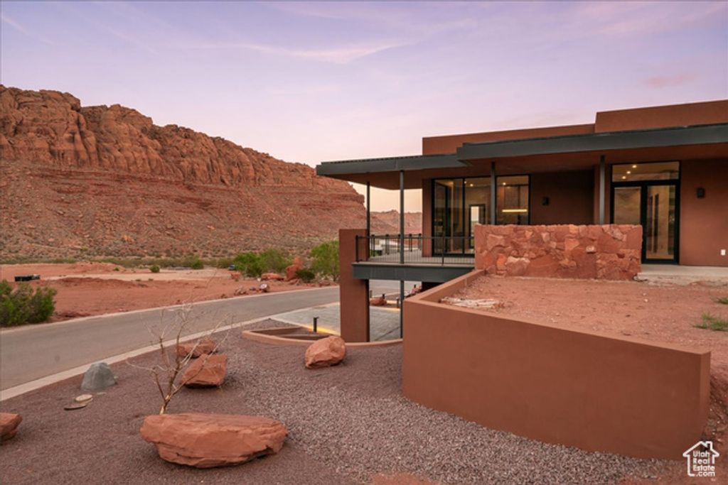 Image 68 of property listing at 784 N SANCTUARY PL, Ivins, UT 84738