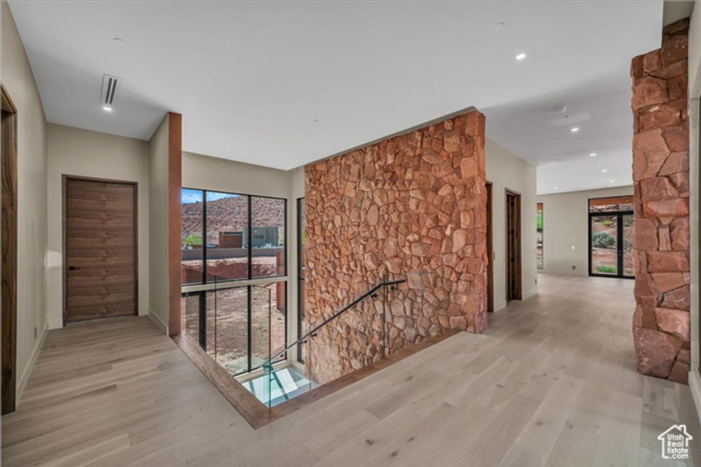 Image 8 of property listing at 784 N SANCTUARY PL, Ivins, UT 84738