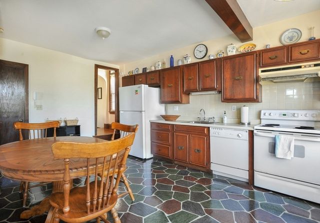 43 Q, Hull, MA 02045
