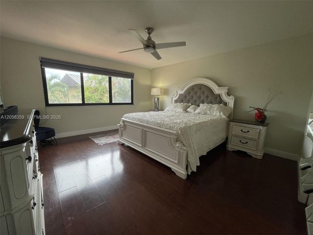 1066 NE 202nd Ln, Miami, FL 33179