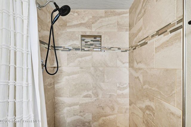 408 Crystal Mist Road NW, Palm Bay, FL 32907