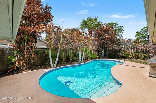 408 Crystal Mist Road NW, Palm Bay, FL 32907